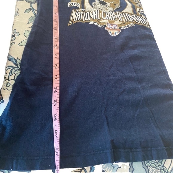 NOTRE Dame Fighting Irish Tshirt size Large - Picture 3 of 6